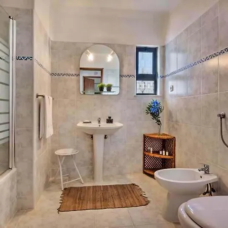 Villa Sleeps 14 With Pool Air Con And Wifi Quinta do Lago