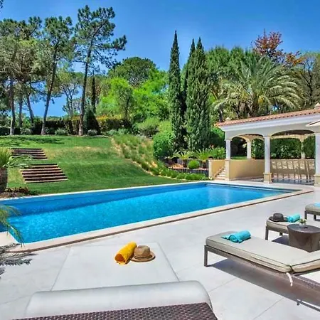 Sleeps 14 With Pool Air Con And Wifi Villa